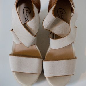 Candie's wedge sandal